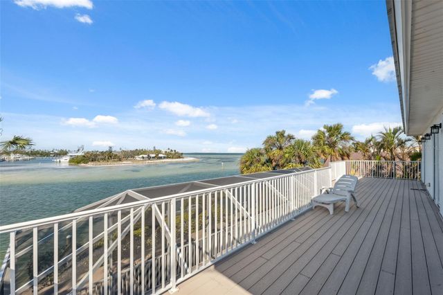 727 KEY ROYALE DRIVE, Holmes Beach, FL 34217