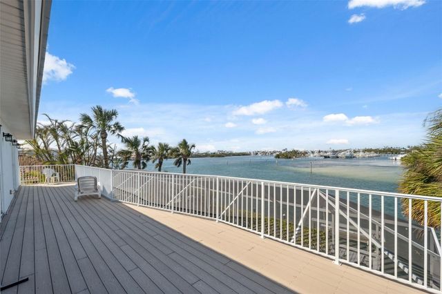 727 KEY ROYALE DRIVE, Holmes Beach, FL 34217