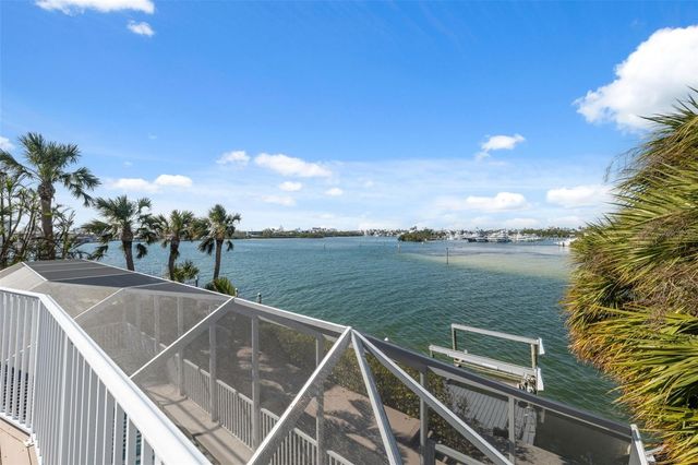 727 KEY ROYALE DRIVE, Holmes Beach, FL 34217