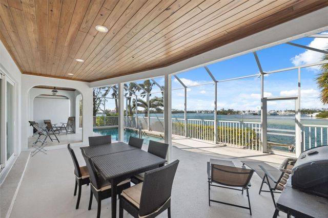 727 KEY ROYALE DRIVE, Holmes Beach, FL 34217