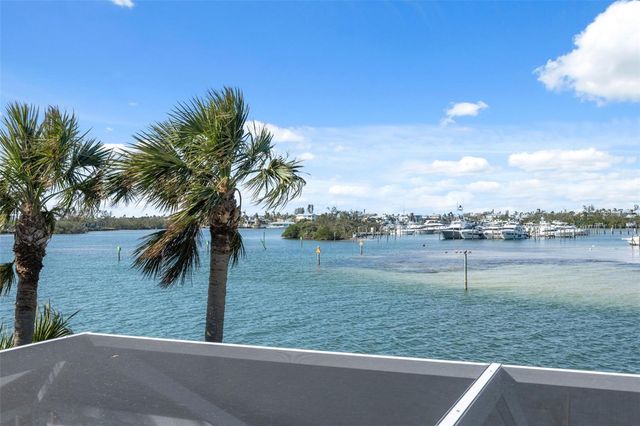 727 KEY ROYALE DRIVE, Holmes Beach, FL 34217