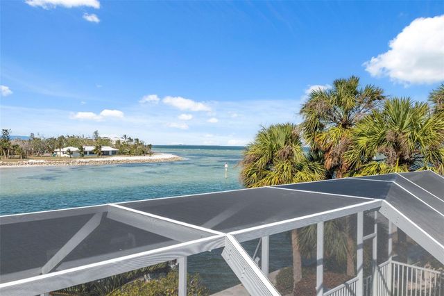 727 KEY ROYALE DRIVE, Holmes Beach, FL 34217