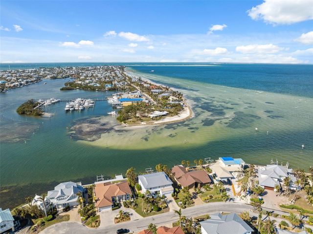 727 KEY ROYALE DRIVE, Holmes Beach, FL 34217
