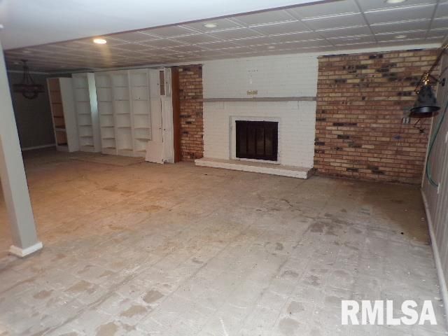 16 Wildwood Trail Trail, Bettendorf, IA 52722