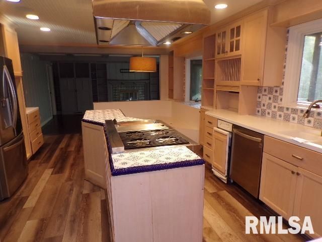 16 Wildwood Trail Trail, Bettendorf, IA 52722