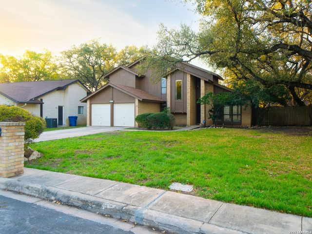 4534 Spotted Oak Woods, San Antonio, TX 78249