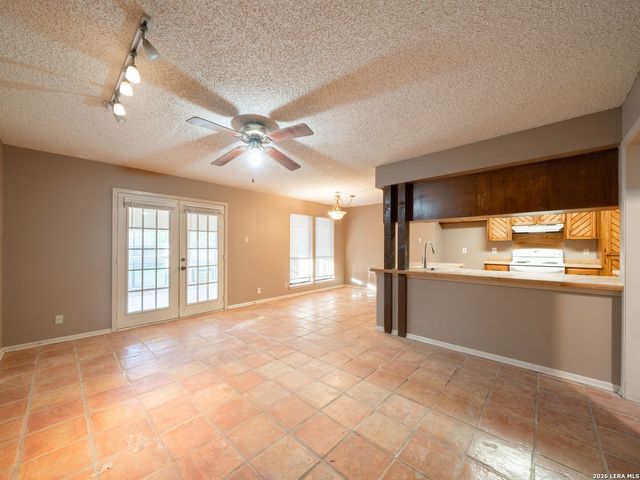 4534 Spotted Oak Woods, San Antonio, TX 78249