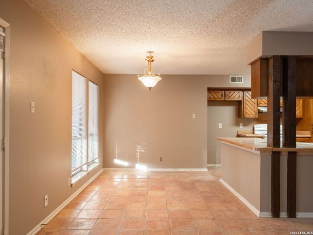 4534 Spotted Oak Woods, San Antonio, TX 78249