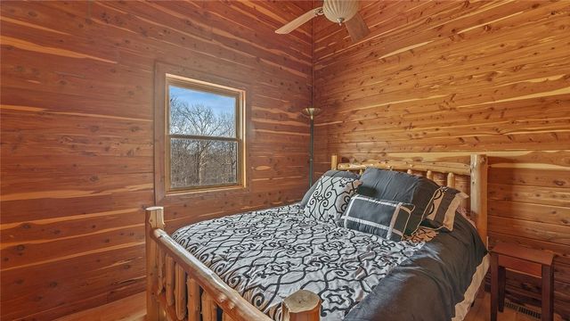 2852 Madison CR 2590, Kingston, AR 72742