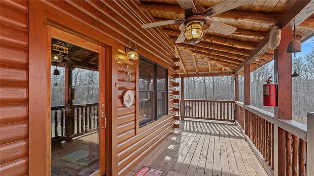 2852 Madison CR 2590, Kingston, AR 72742