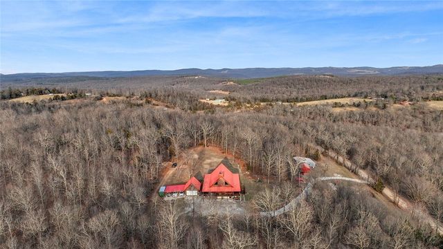 2852 Madison CR 2590, Kingston, AR 72742