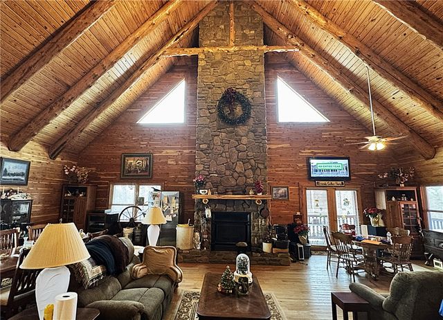 2852 Madison CR 2590, Kingston, AR 72742