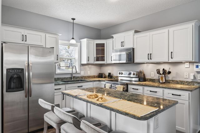 1109 Lawson Avenue E, Saint Paul, MN 55106