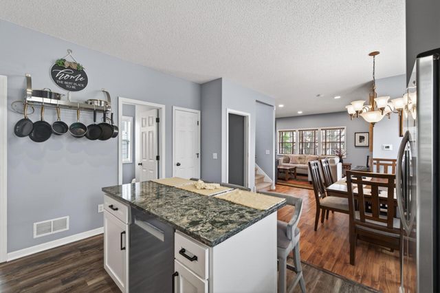 1109 Lawson Avenue E, Saint Paul, MN 55106