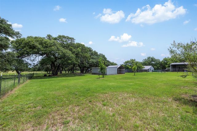 5030 Frenzel Road, Round Top, TX 78954