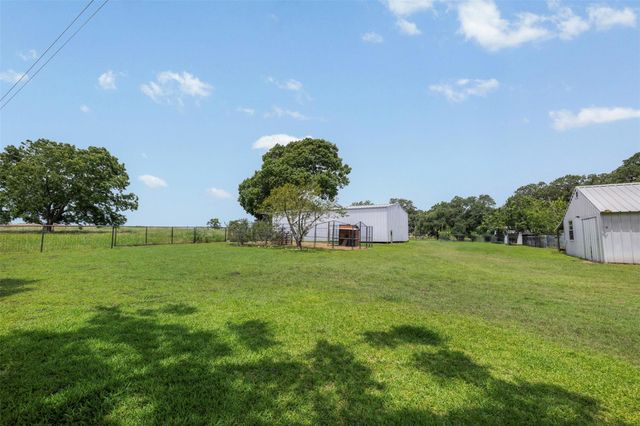 5030 Frenzel Road, Round Top, TX 78954