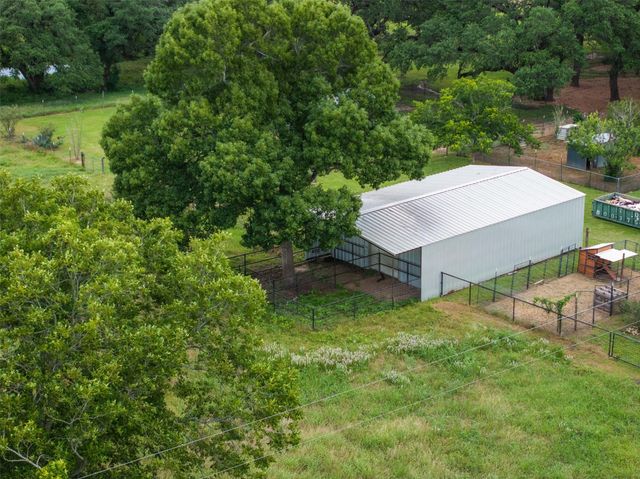 5030 Frenzel Road, Round Top, TX 78954