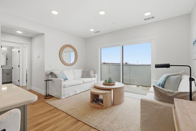 714 Randolph Street 413, Traverse City, MI 49684