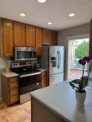 2706 FAIRMOUNT AVENUE, Lakeland, FL 33803