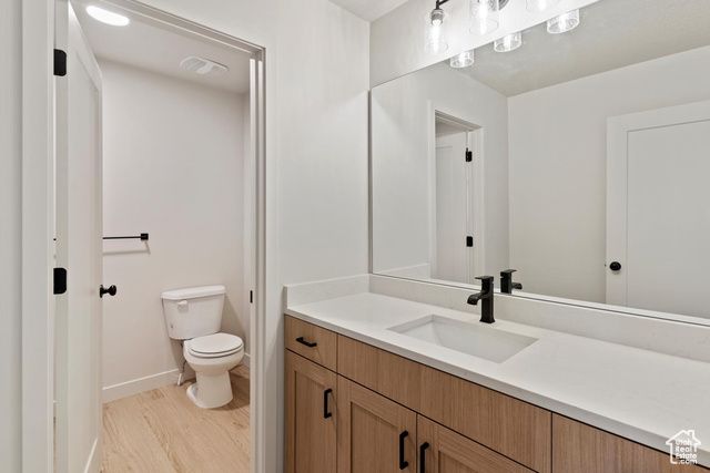 293 E VAUGHN LN #15, Midvale, UT 84047
