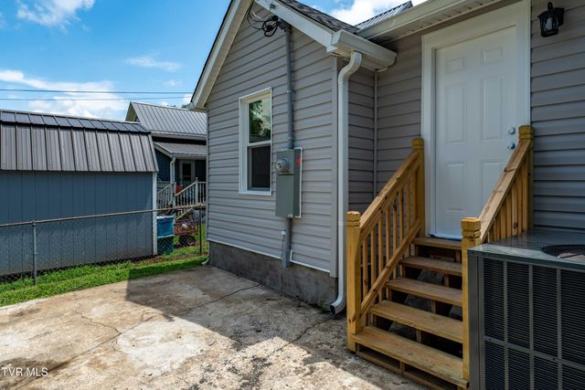 1007 Spring Street, Johnson City, TN 37604