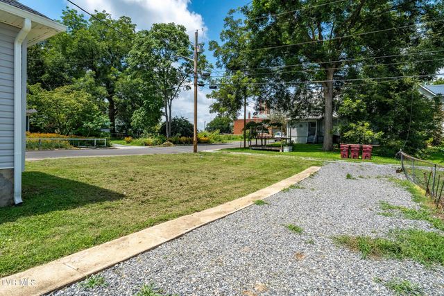 1007 Spring Street, Johnson City, TN 37604