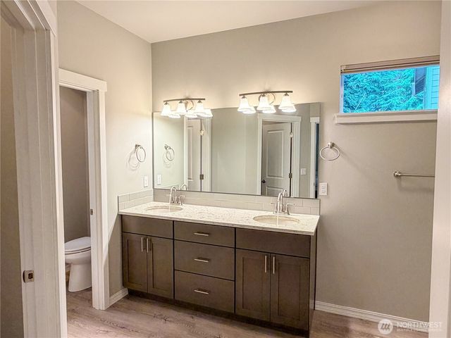 2252 W Rosecrans Court, Port Townsend, WA 98368