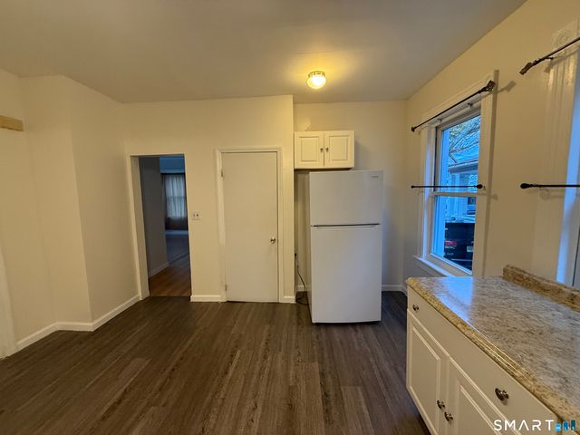 180 5th Street 1, Bridgeport, CT 06607