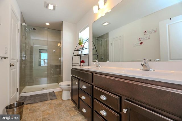 9 STONE MILL RD, Duncannon, PA 17020