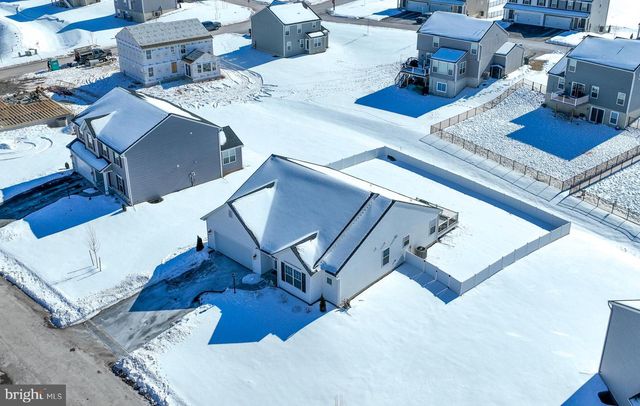 9 STONE MILL RD, Duncannon, PA 17020