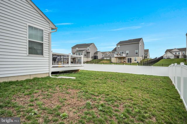 9 STONE MILL RD, Duncannon, PA 17020