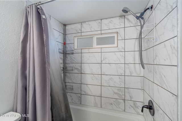 4470 E 16th AVE, TRLR 29, Post Falls, ID 83854