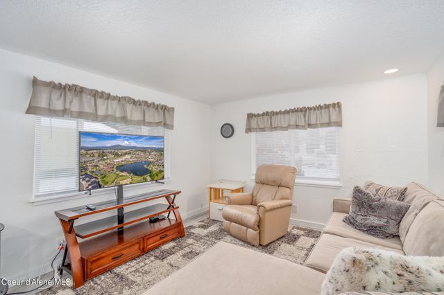 4470 E 16th AVE, TRLR 29, Post Falls, ID 83854