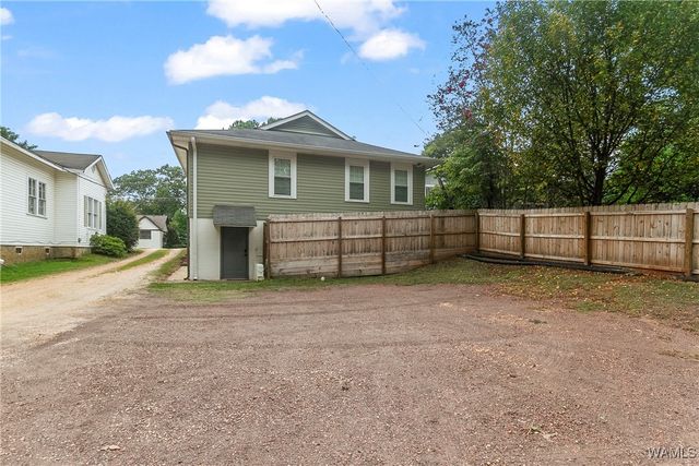 1323 Main, Northport, AL 35476