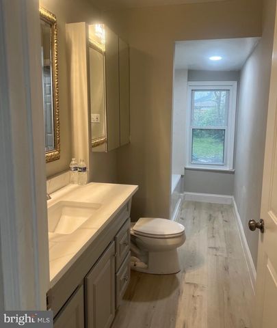 3 LAKECREST CIR, Greenbelt, MD 20770
