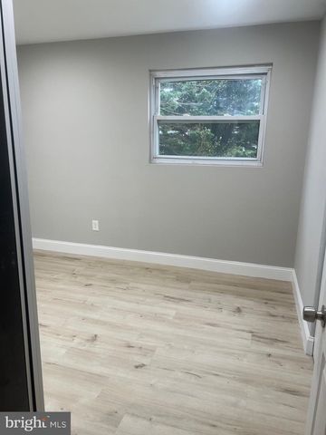3 LAKECREST CIR, Greenbelt, MD 20770