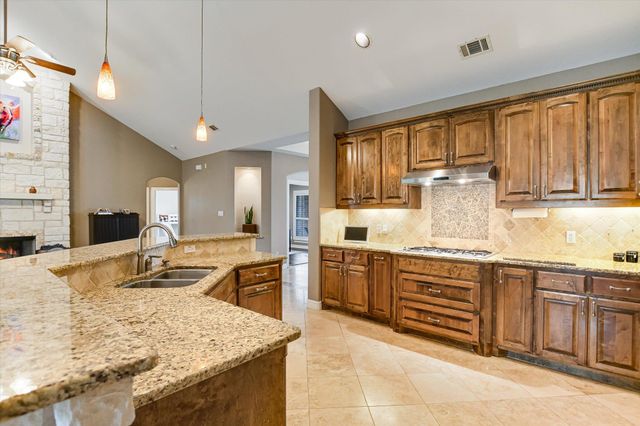 604 Lake Side CV, Georgetown, TX 78628