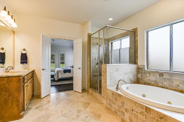 604 Lake Side CV, Georgetown, TX 78628