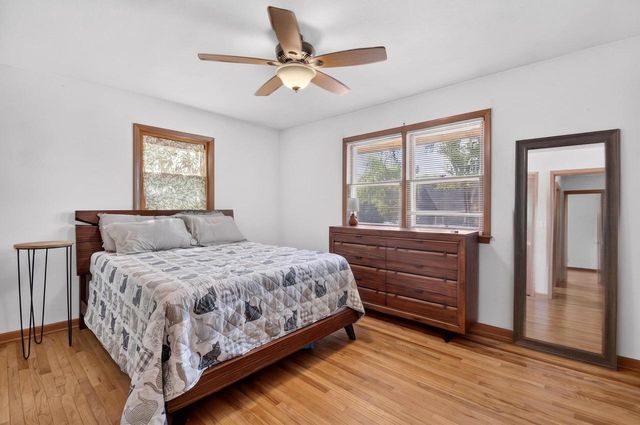 586 Oak STREET, Burlington, WI 53105