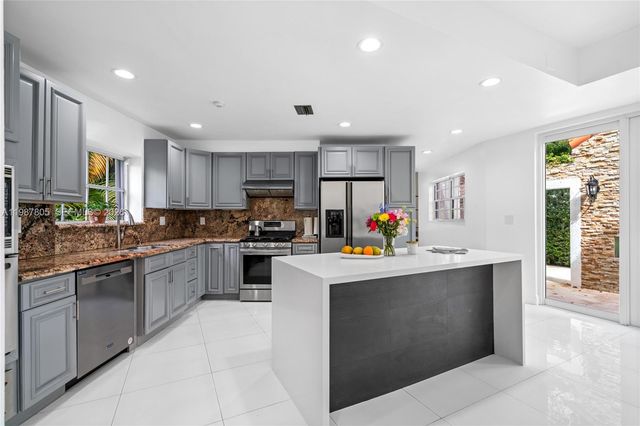 1900 Pizarro St, Coral Gables, FL 33134