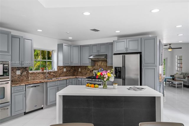 1900 Pizarro St, Coral Gables, FL 33134