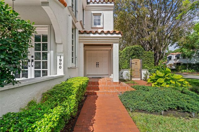 1900 Pizarro St, Coral Gables, FL 33134