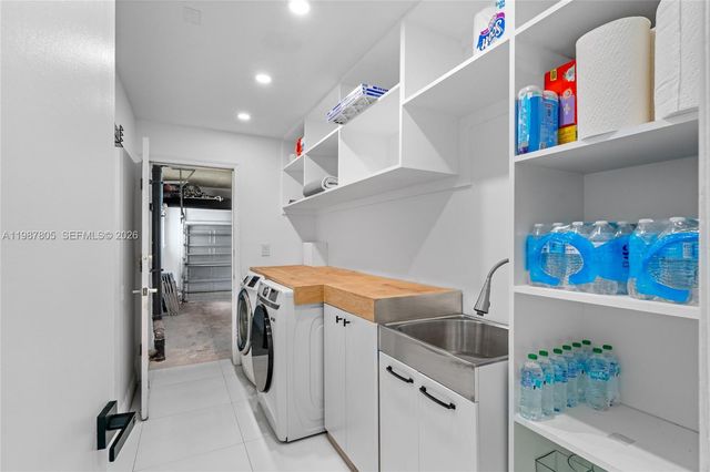 1900 Pizarro St, Coral Gables, FL 33134