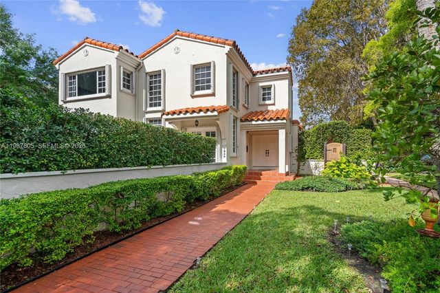 1900 Pizarro St, Coral Gables, FL 33134