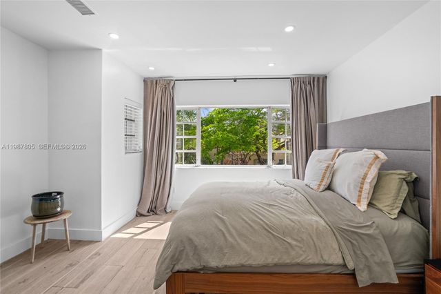 1900 Pizarro St, Coral Gables, FL 33134