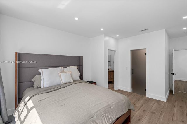 1900 Pizarro St, Coral Gables, FL 33134