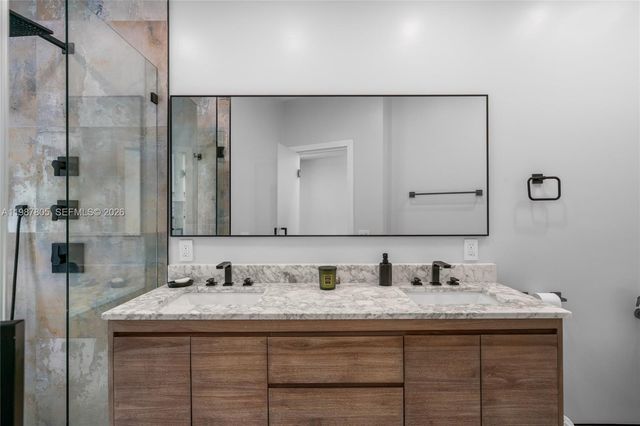 1900 Pizarro St, Coral Gables, FL 33134