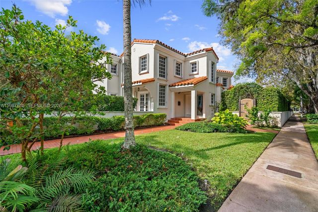 1900 Pizarro St, Coral Gables, FL 33134
