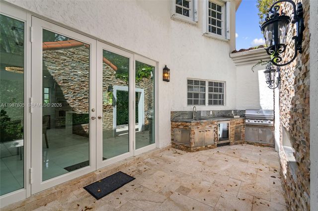 1900 Pizarro St, Coral Gables, FL 33134