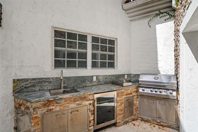 1900 Pizarro St, Coral Gables, FL 33134